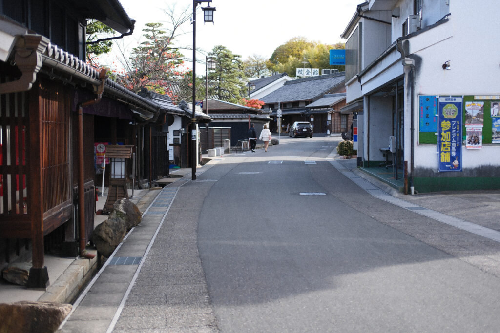 有松のレトロな街並み