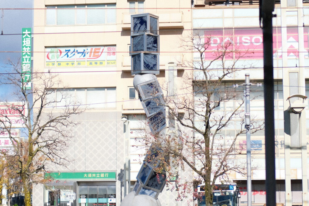 駅にある謎のオブジェ