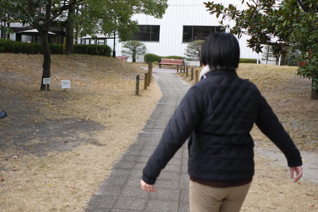 鳩が飛んでいった！