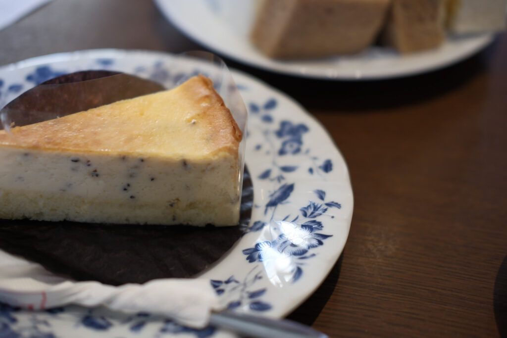 珈琲館「麗」のアールグレイNYチーズケーキ